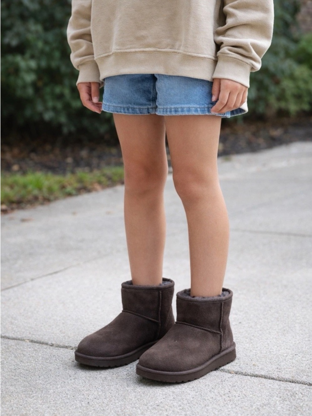 UGG Classic Mini Brown Suede Sheepskin Boots Women’s 10
